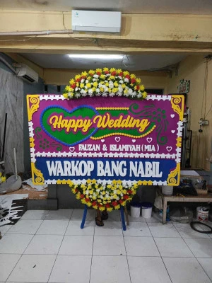 Papan Bunga di Juntikebon Juntinyuat